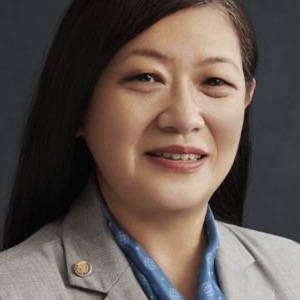 Helen Or 女士